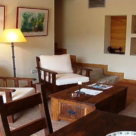 度假居 Casa De Ferias Em *