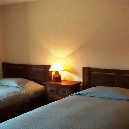 度假居 Casa De Ferias Em *